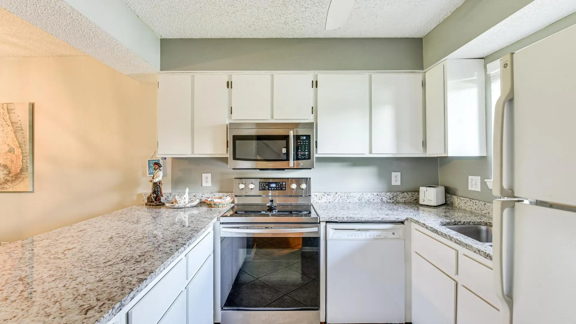 Walk To Beach Resort Getaway In Pcb! Panama City Beach