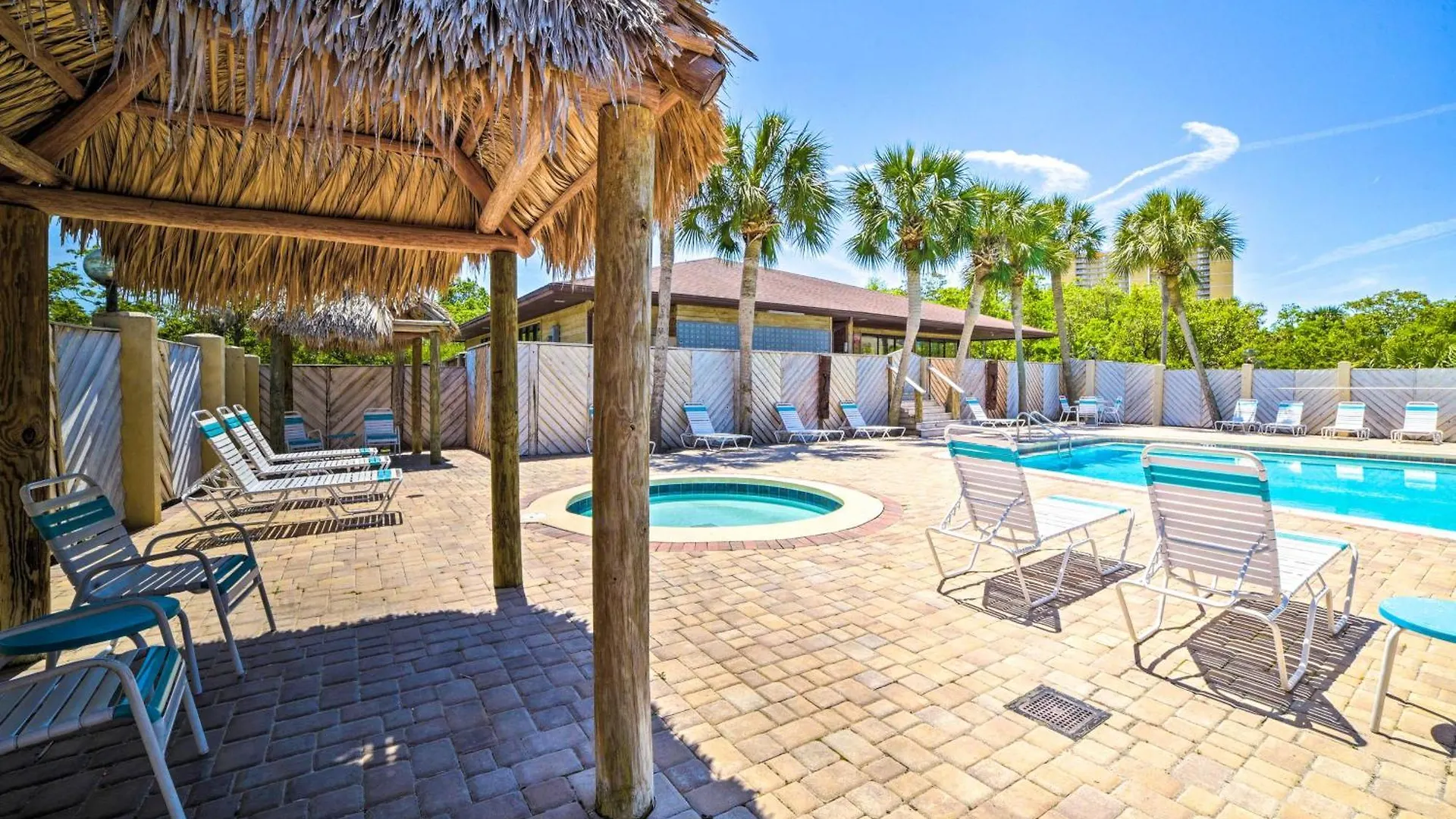 Vakantiehuis Walk To Beach Resort Getaway In Pcb! Panama City Beach Verenigde Staten